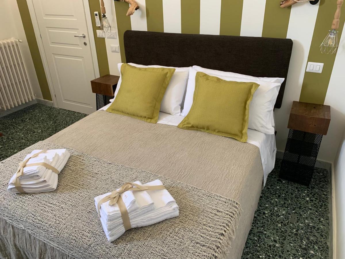 Habitare Lecce & Salento Bed & Breakfast Ngoại thất bức ảnh